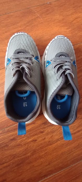 Świecące wsuwane buty Carter's rozmiar 27