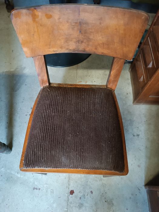 Krzesło stare meble antyk PRL