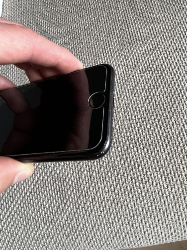 iPhone 7 32 gb black