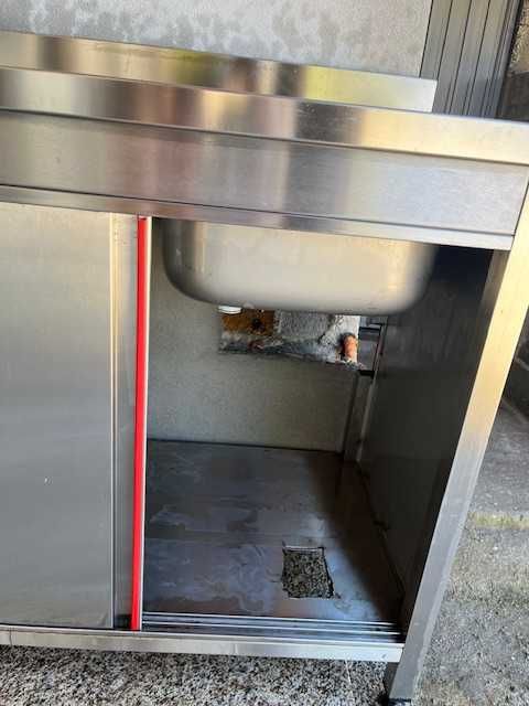 Lava Louça em Inox com armário