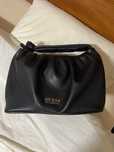 Mala guess preta