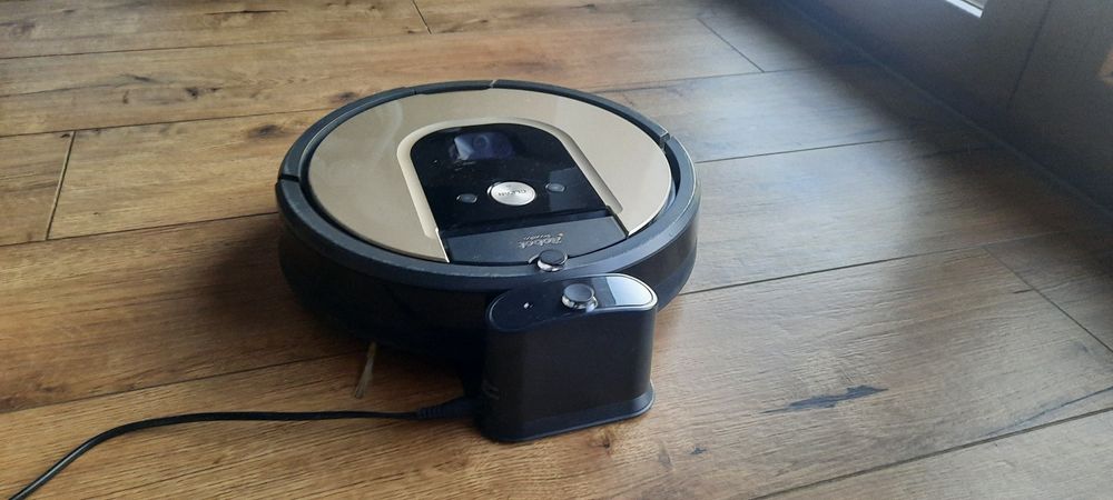 iRobot Roomba i6