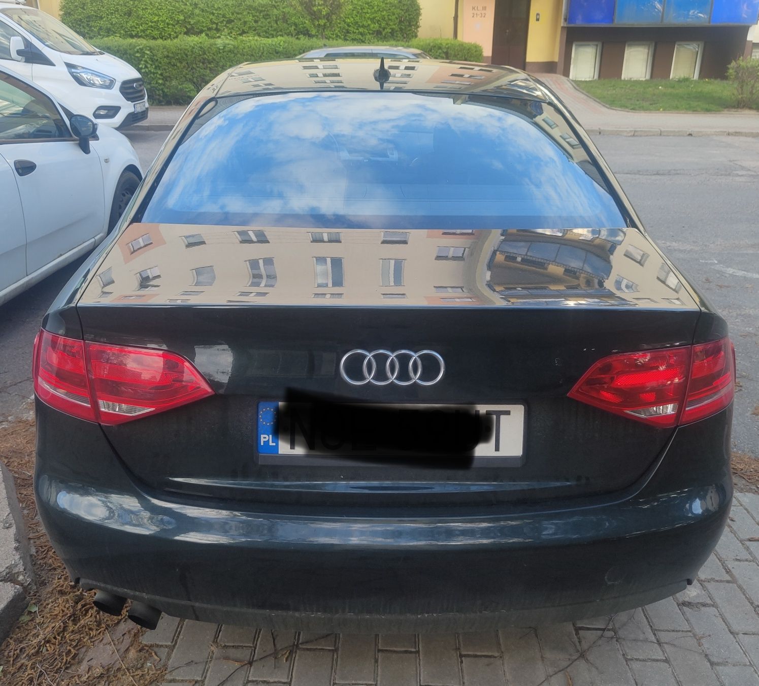 Audi A4 B8 uszkodzony