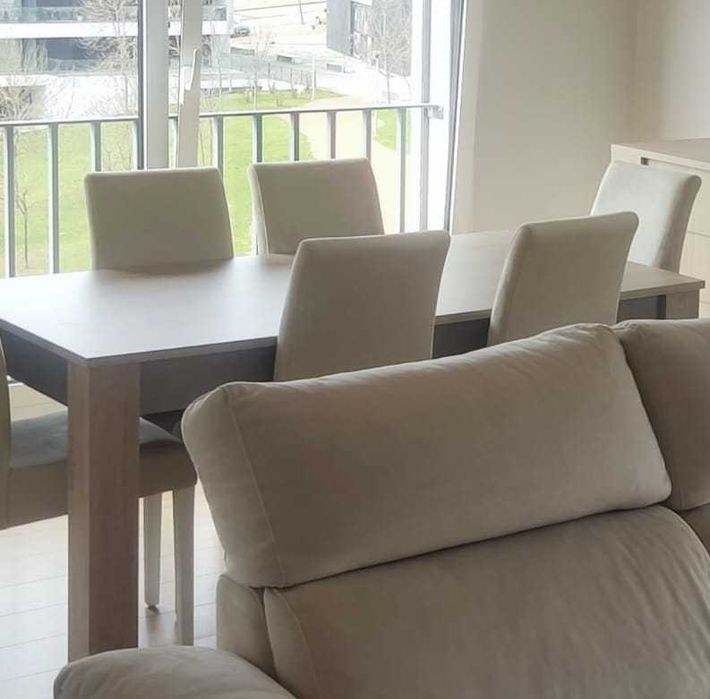 Mesa de jantar extensível