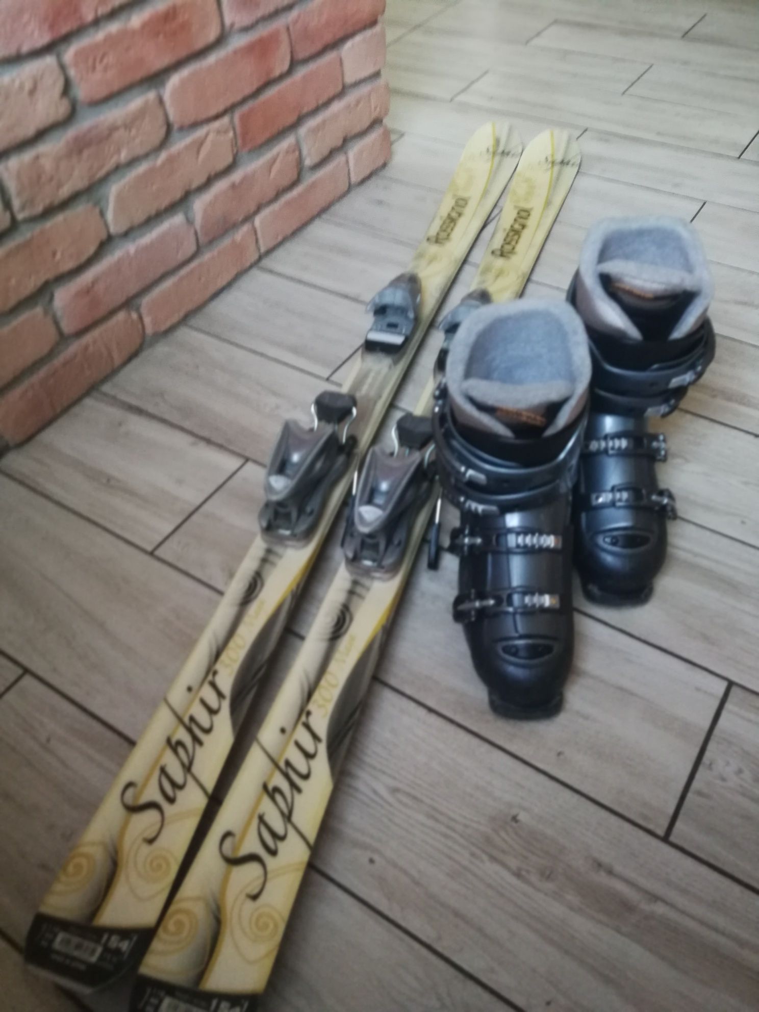 Narty Rossignol 154