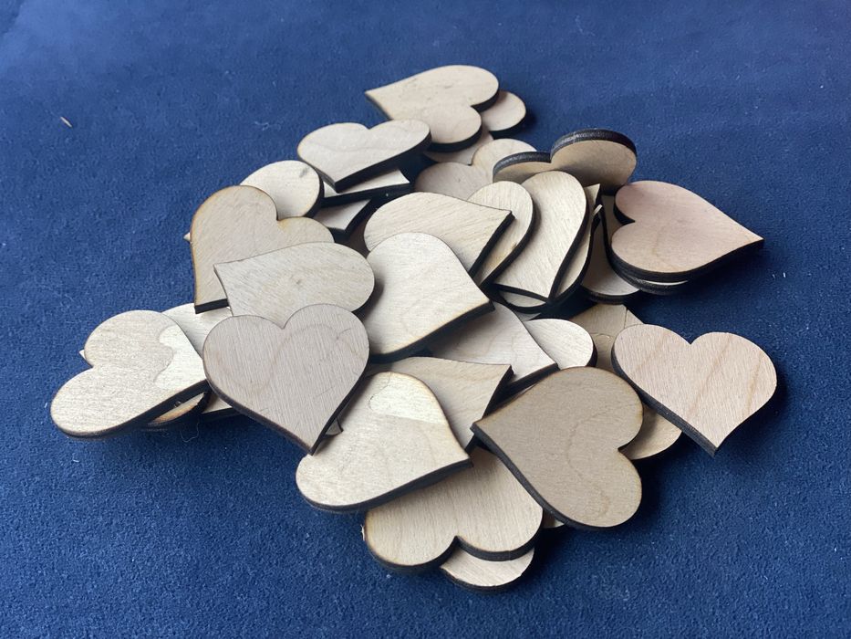 37 szt drewniane serce 4x4cm do pomalowania
