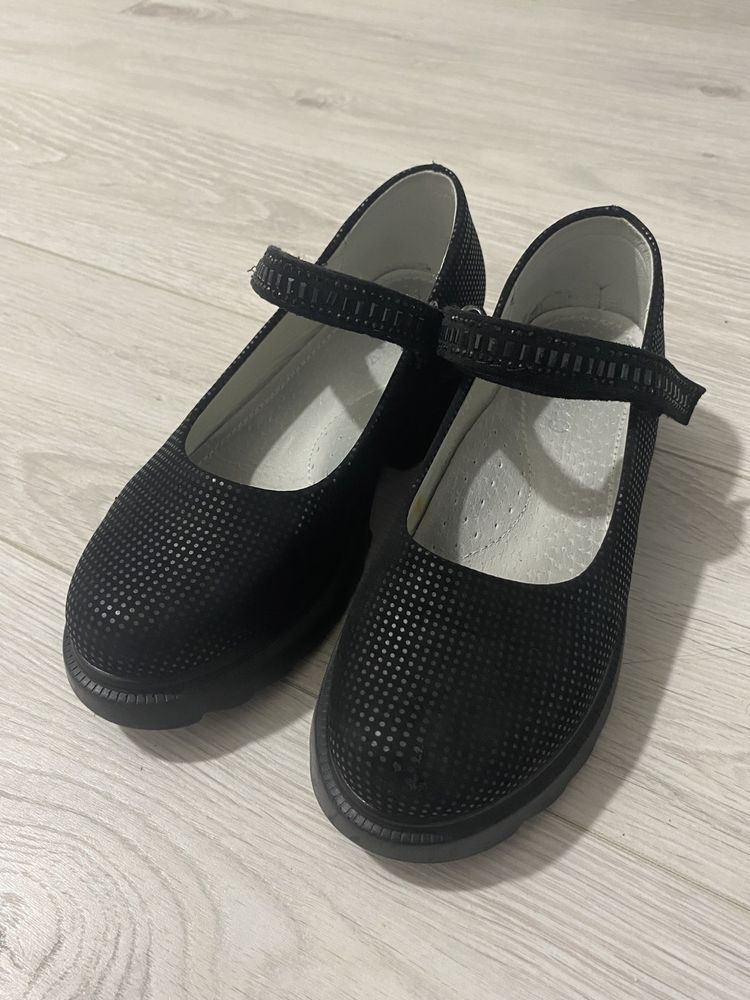 Туфли балетки черные 33 размер