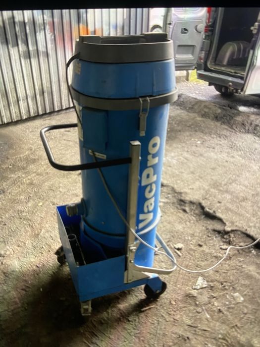 Odkurzacz przemyslowy 230v  mega mocny vacpro