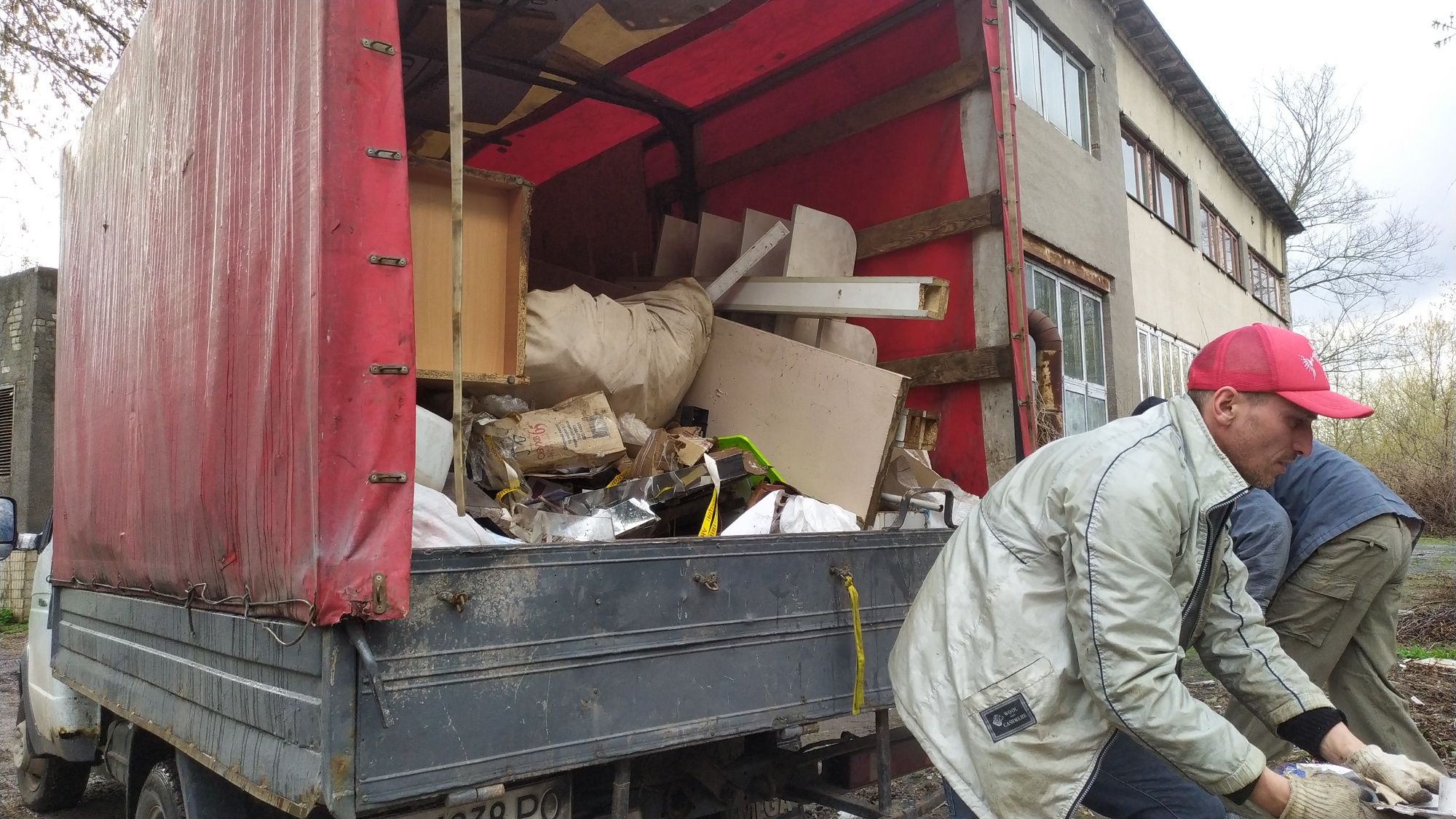 Вивіз сміття . Демонтаж Осокорки , Позняки,Бортничи,Золоче.