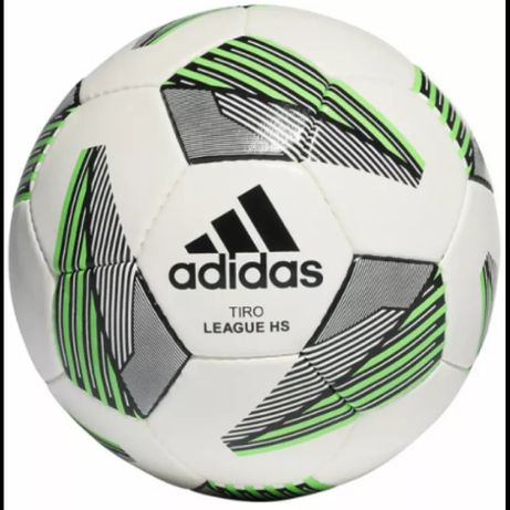 Футбольний м'яч Adidas