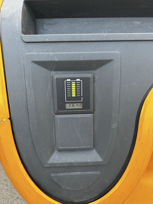Jungheinrich EJC 214 elektryczny wózek masztowy , paletowy