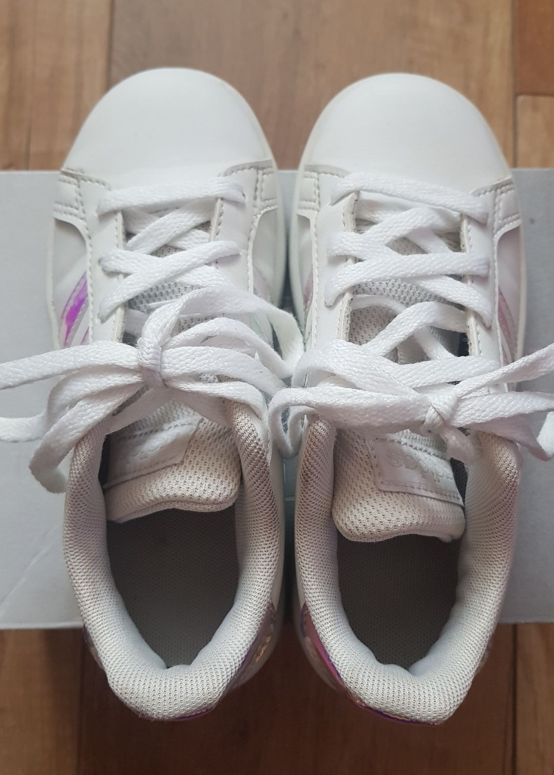 Adidas Grand Curt K 28 buty adidasy dziecięce białe holo jak nowe