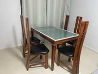 Mesa de jantar extensiva madeira e vidro