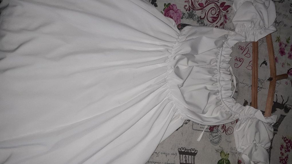 Сукня, білого кольору, тканина софт