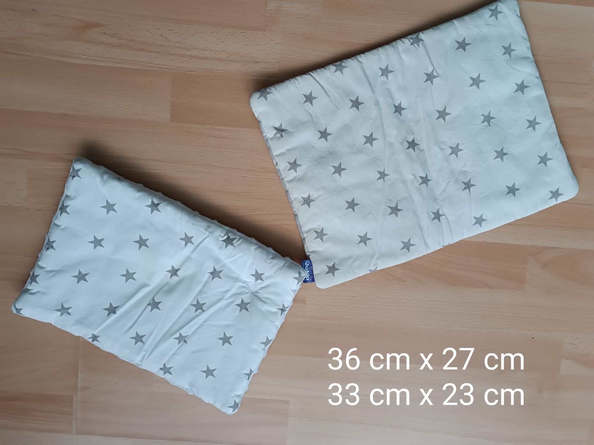 Dwie poduszki niemowlęce