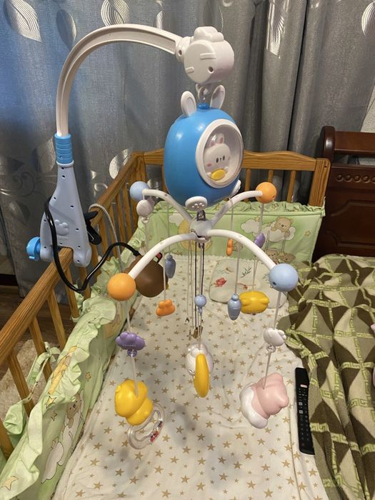 Мобиль детский на манеж