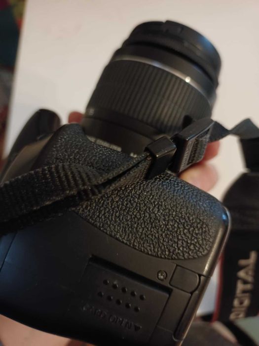 CANON EOS 600D 18mpix + obiektyw kitowy + obiektyw stałoogniskowy