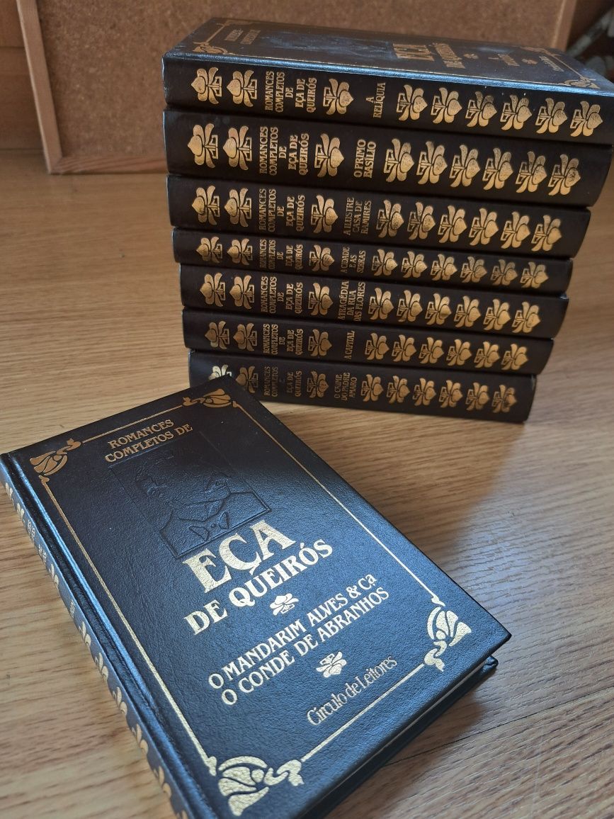 Livro "O Mandarim Alves & CA o Conde de Abranhos" de Eça de Queirós