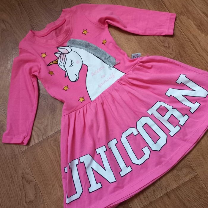 Платье повседневное трикотаж  с длинным рукавом на 2-3  года