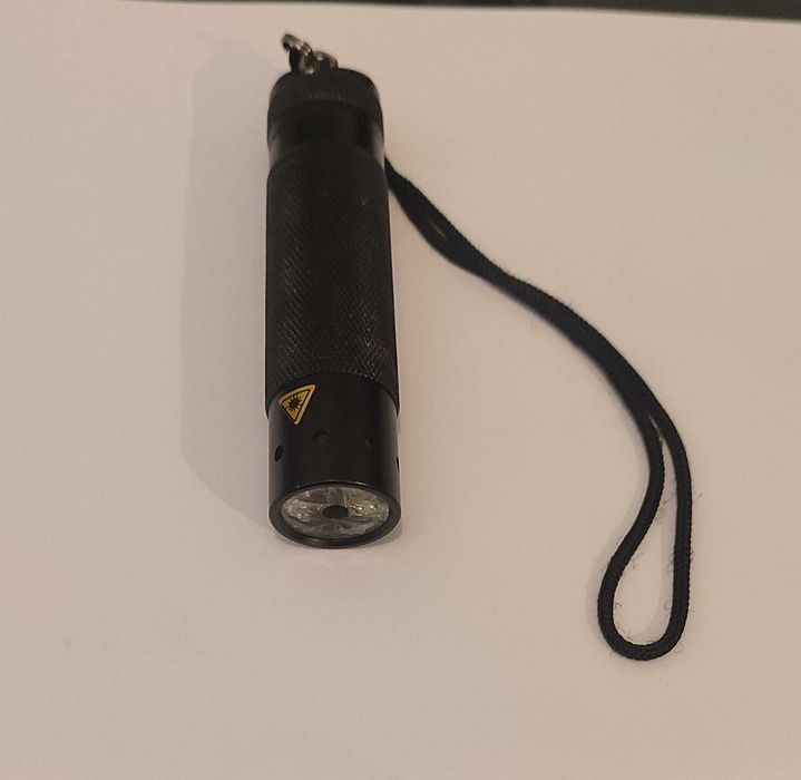 Lanterna tática Led Lenser V2