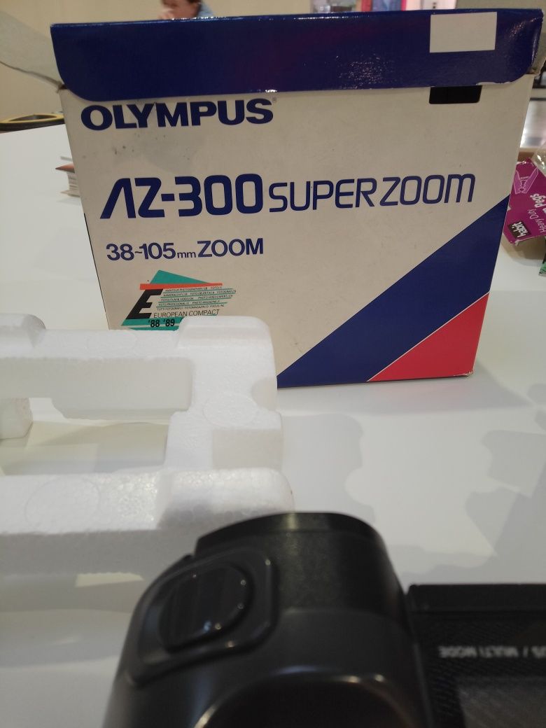 Olympus AZ-300 superzoom