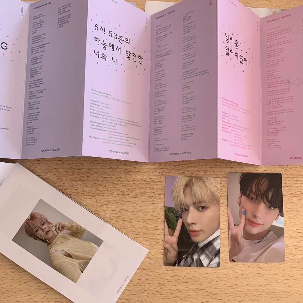 Kpop- TXT blue hour album