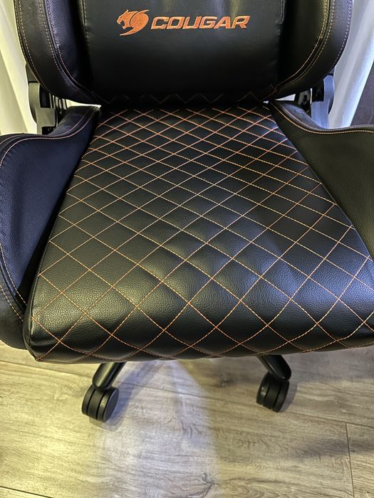 Cougar Armor Pro Black