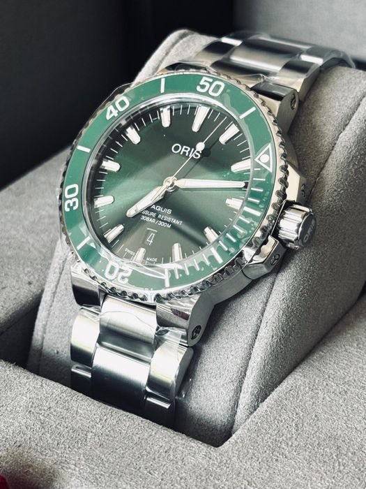 Relógio Oris Aquis Date