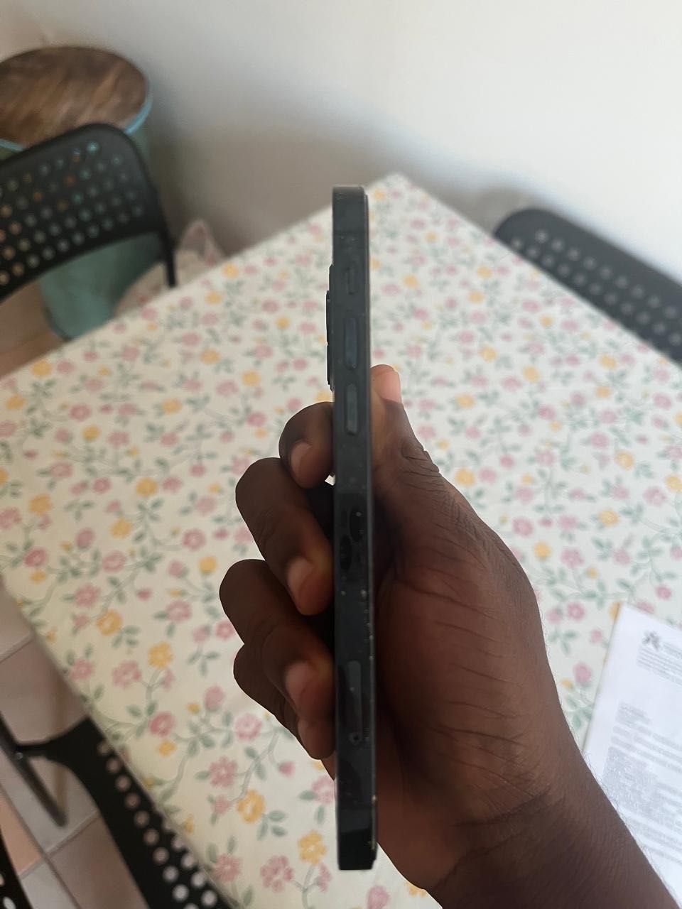 iPhone 12 Pro em perfeita condição