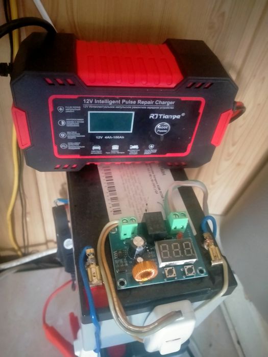 Джерело безперебійного живлення