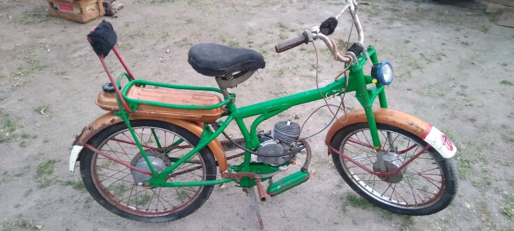Продам мопед рига д8