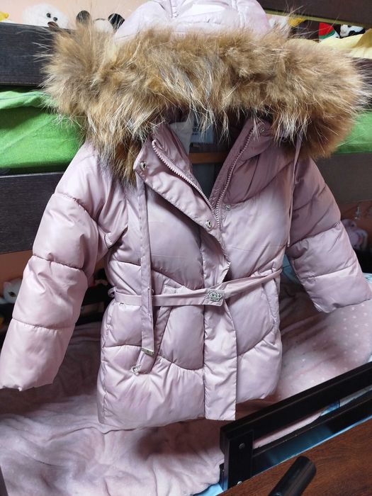 Пуховик для дівчинки