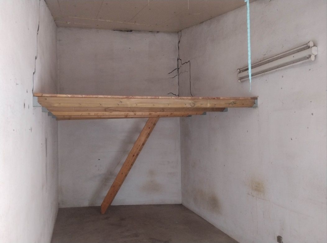 Garagem para venda em Montemor o Novo