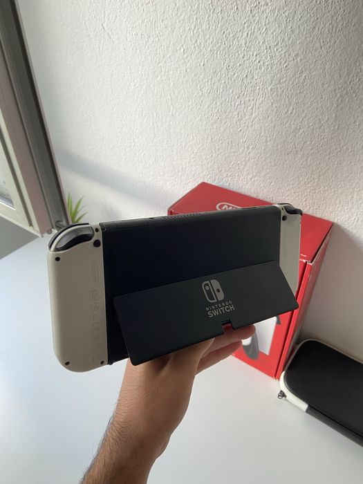 Nintendo Switch OLED - Excelente Estado