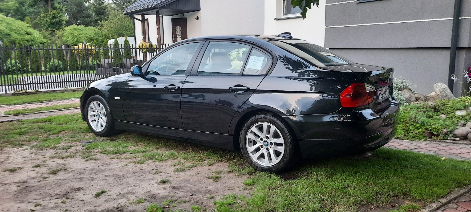 Sprzedam BMW E90 320D 2006R.