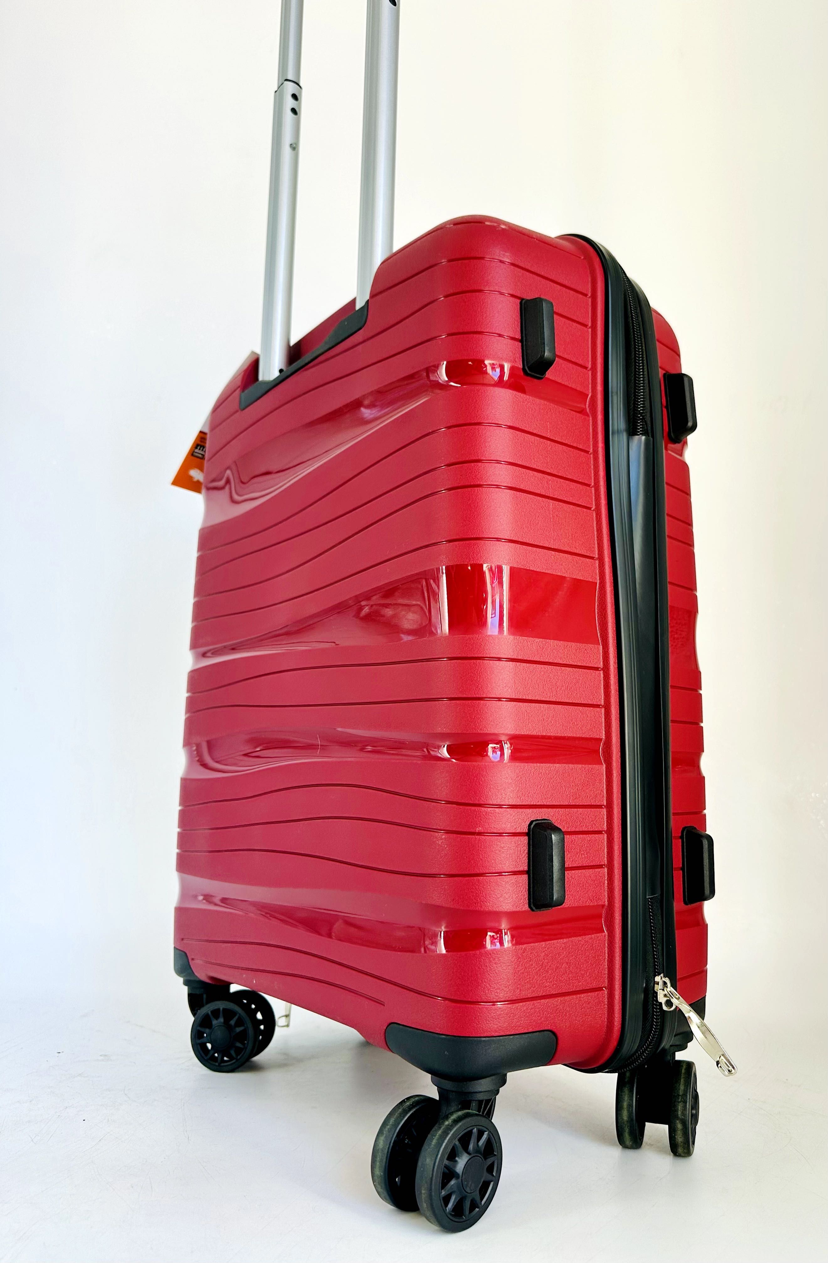 Nowa niepękająca walizka 55 cm ryanair wizzair bordowa