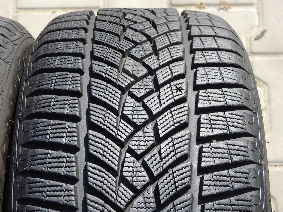 2x Goodyear Ultragrip Performance 225/45 R17 91H 8,5mm 18r JAK NOWE