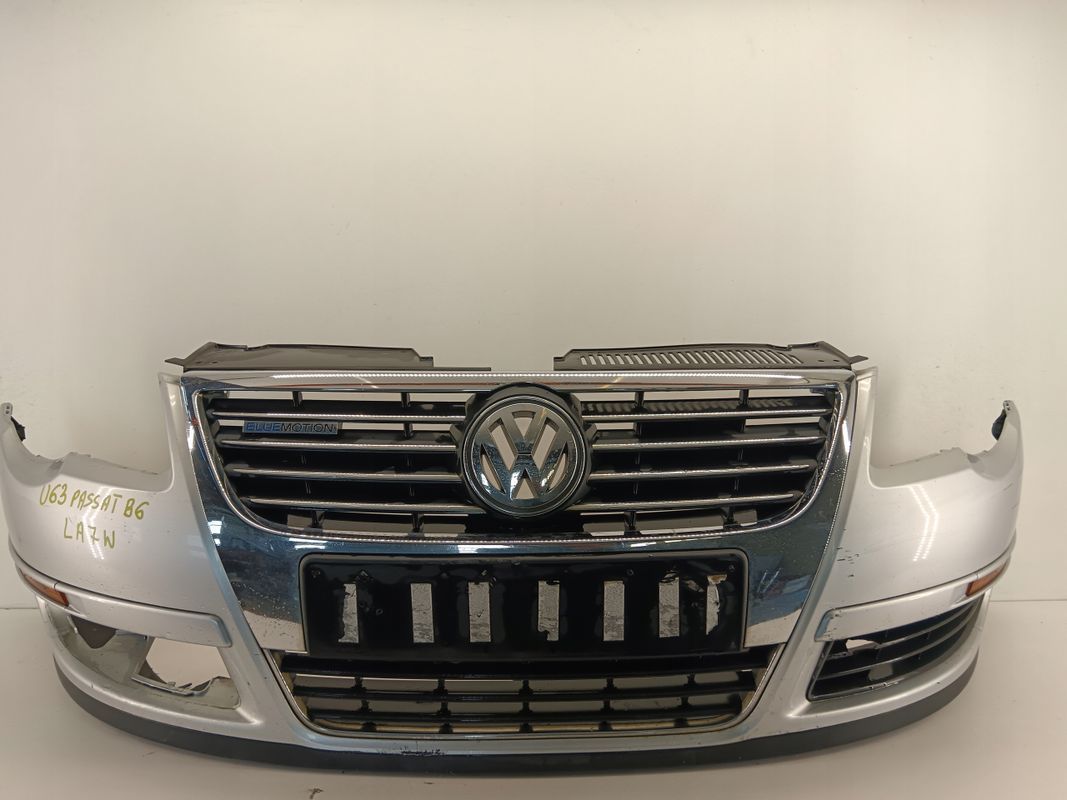 Zderzak Przedni Przód Grill Vw Passat B6/05-10 La7w
