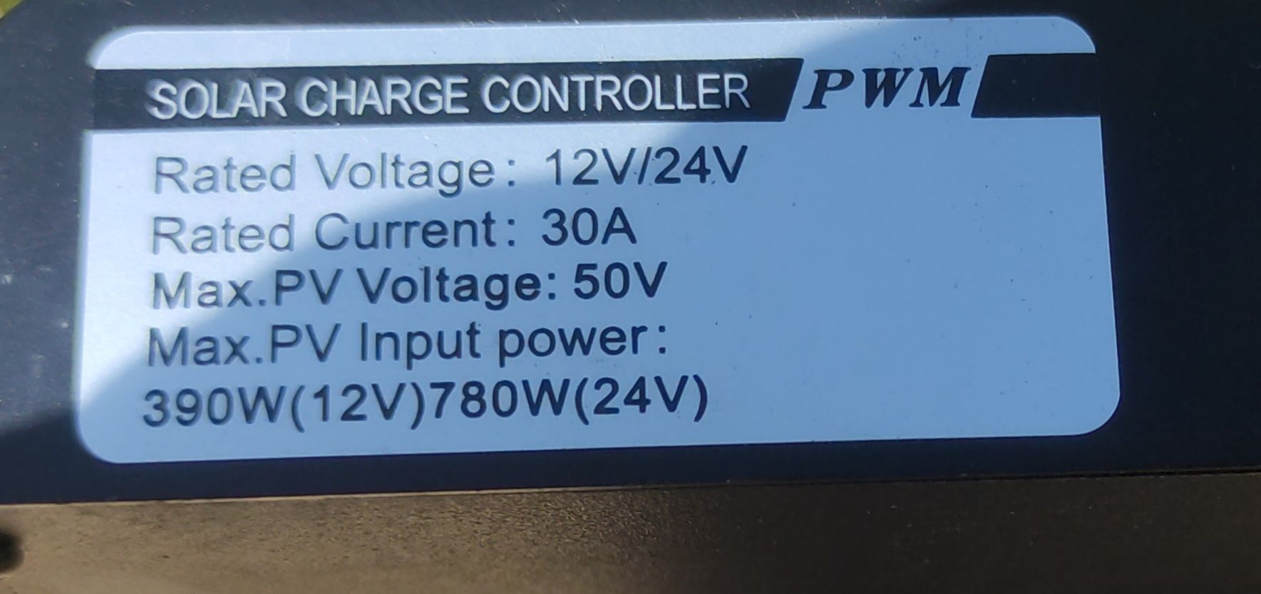 Regulator ładowania PWM do paneli slonecznych