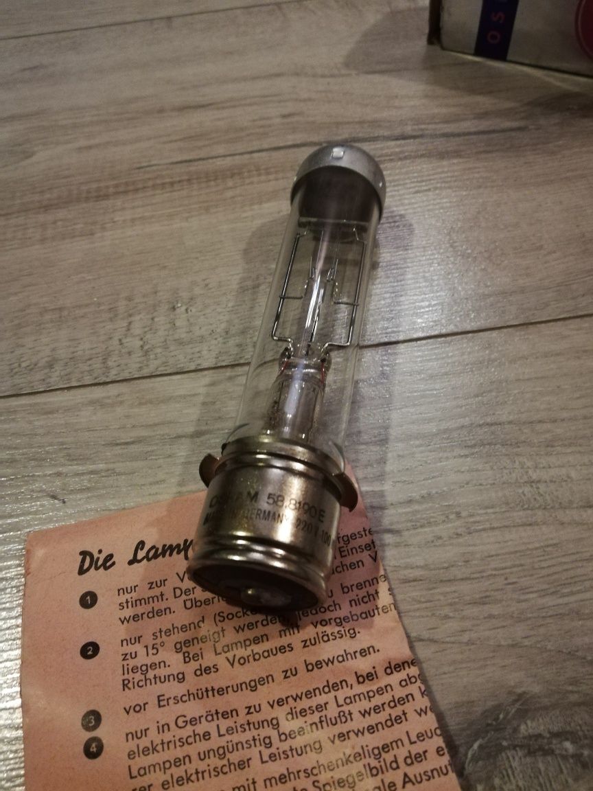 Lampa Osram 58.8190E 220V 100W do projektora