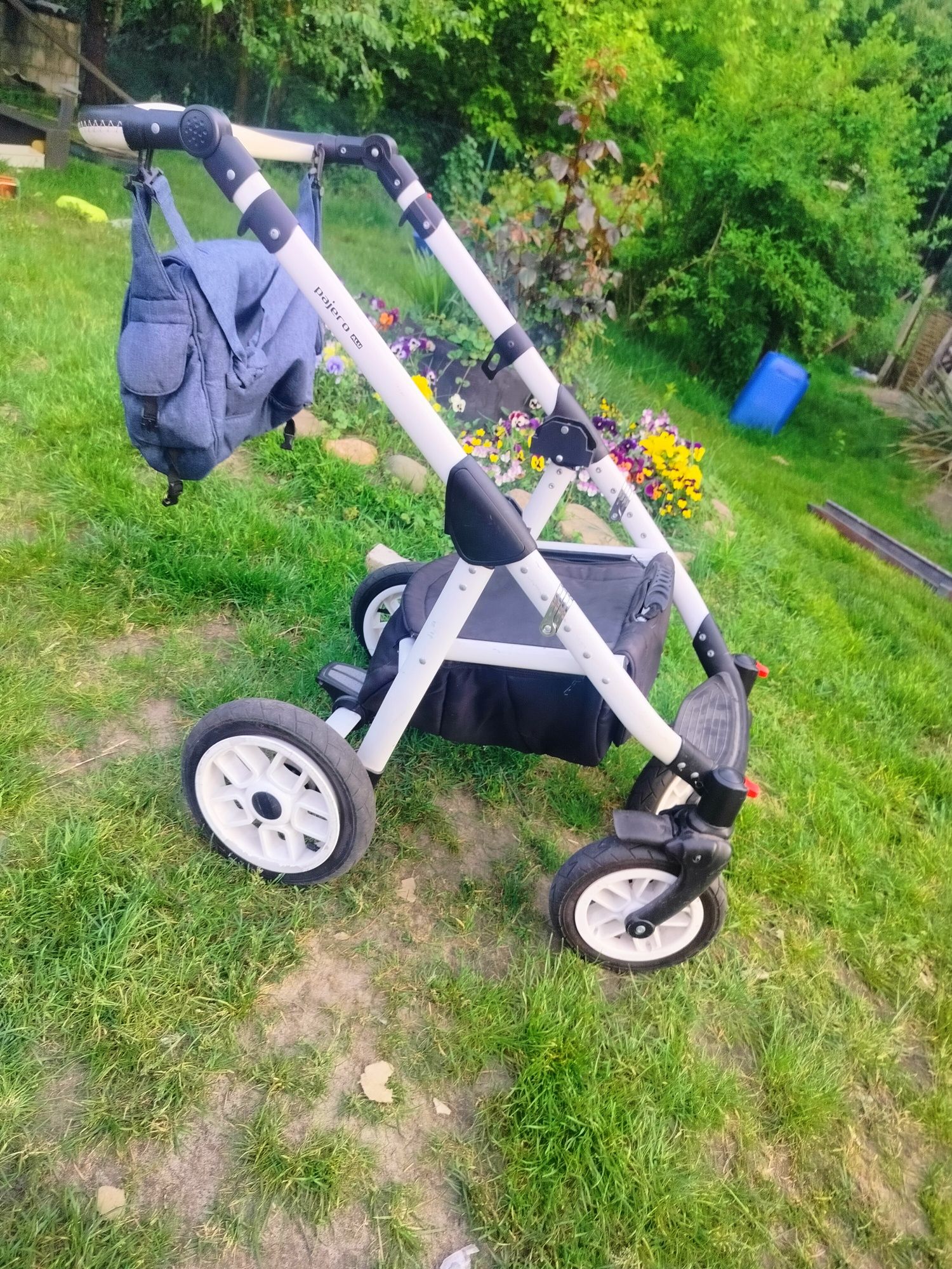 Wózek dziecięcy 3w1 Adamex Pajero fotelik maxi Cosi