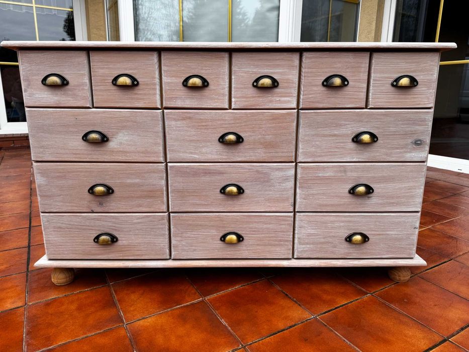 szafka szufladami komoda biała bieliźniarka długa  szafa