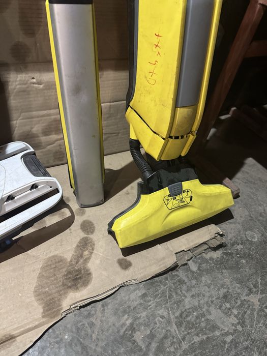 Продам швабру пылесос Karcher FC7 Karcher FC5
