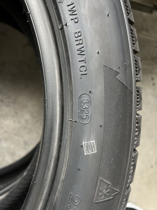 Резина Китай WANLI 235/50 R20 255/45 R20