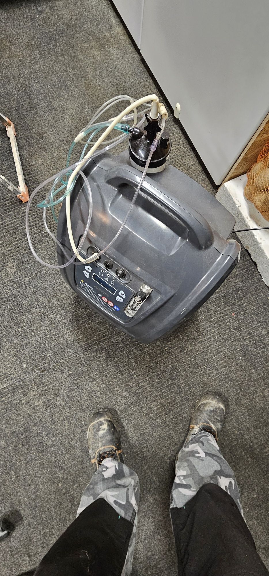 Koncentrator tlenu AE-5W używany. Stan bdb.