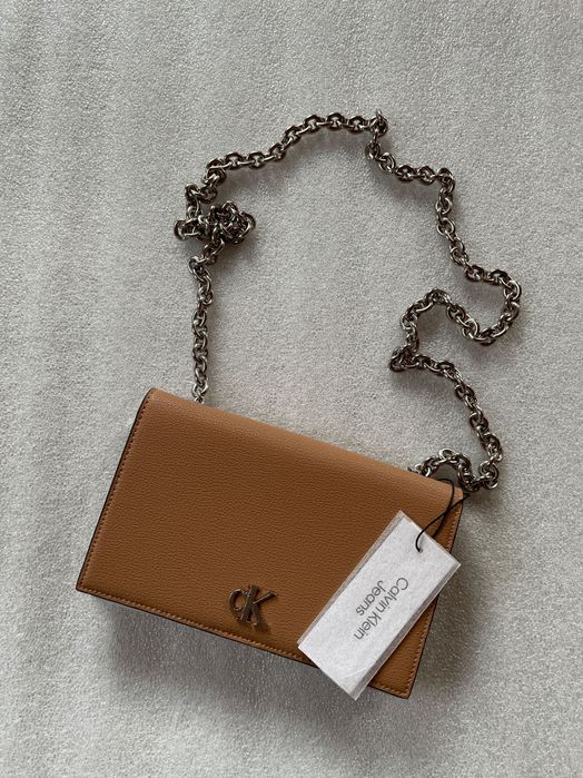 Новая сумка calvin klein (ck Cuoio monogram chain strap bag) с америки
