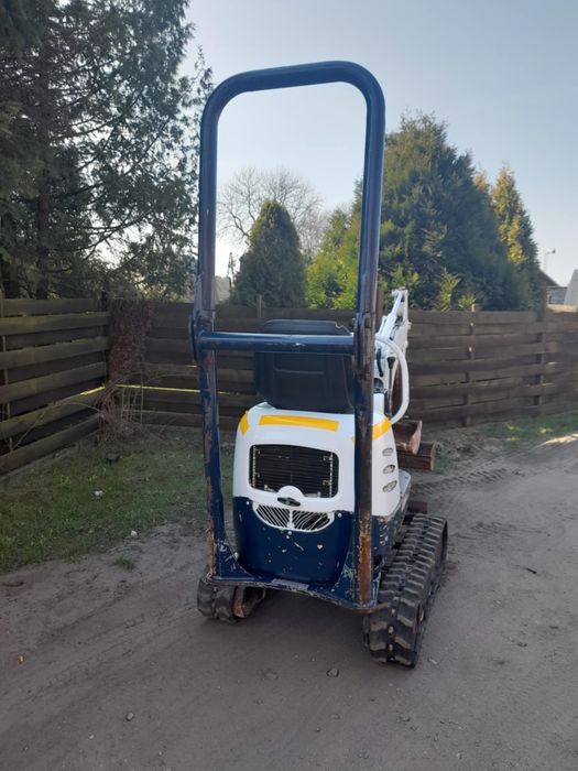 Minikoparka Jcb 8010 z rozsuwem, miesci sie do busa  1300kg wagi