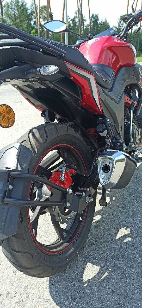 Новий Spark SP 250 R-33