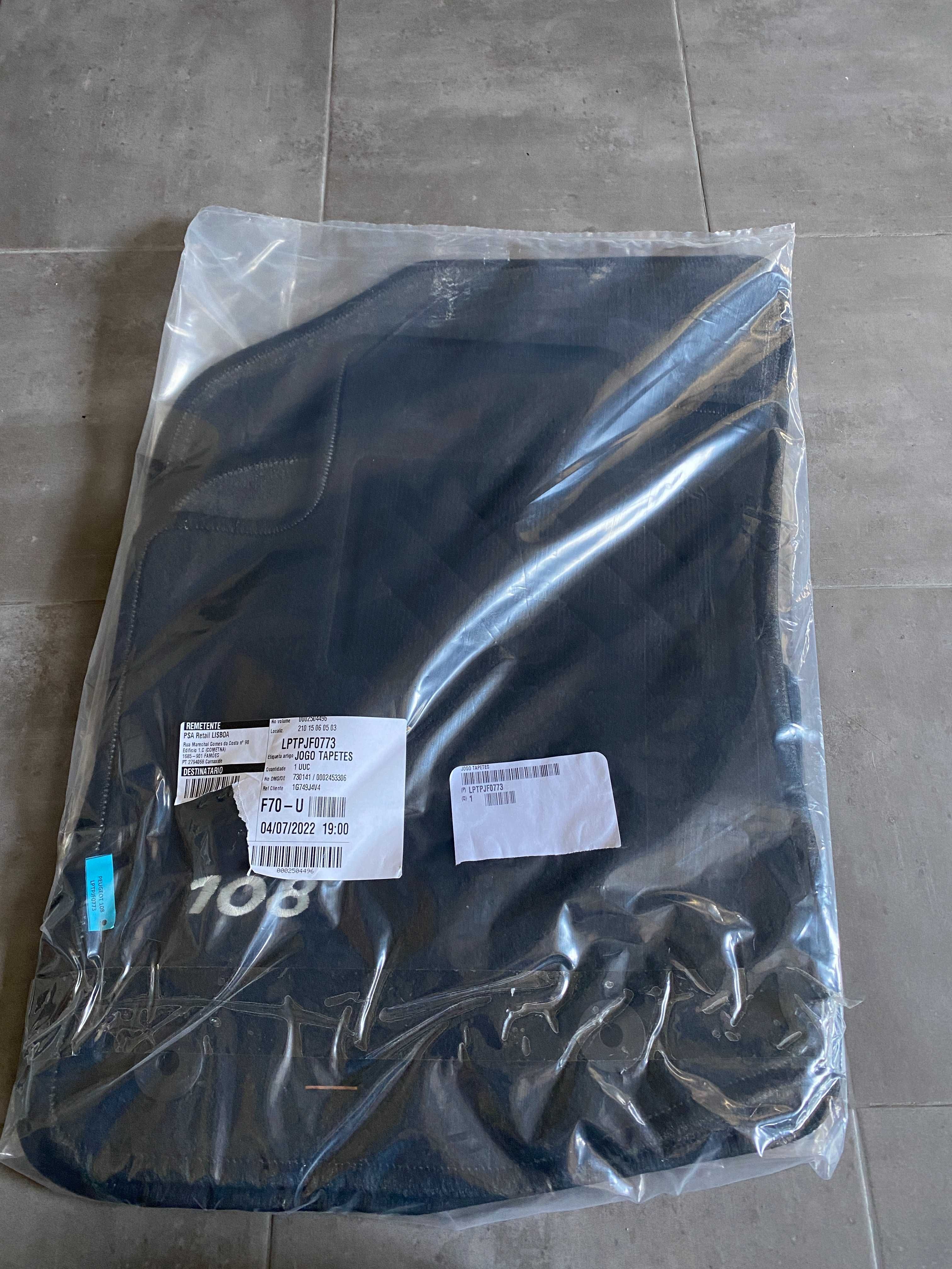 Tapetes Originais NOVOS Citroen C1, C4, Peugeot 108, 208 e 308, 2008