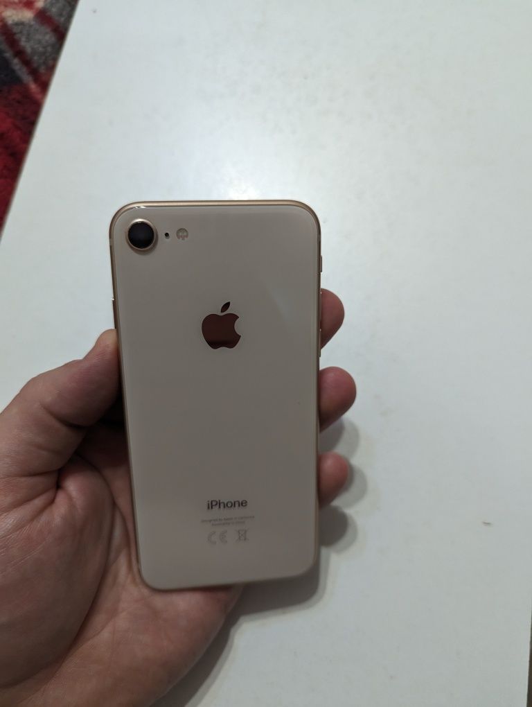 Iphone 8 64гб. В повній комплектації. Оригінал.